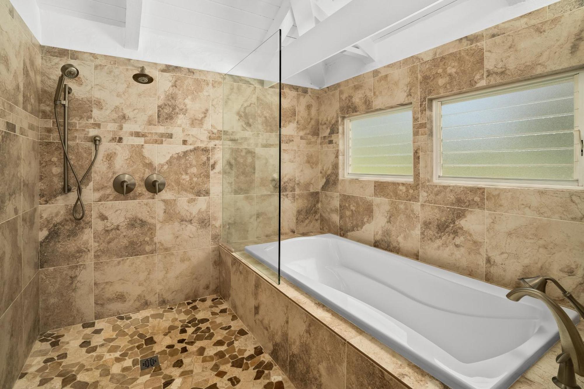 Coral Hale 5Br 3Ba Luxury Home, Ac, Hot Tub And Stunning Views Princeville Exteriör bild